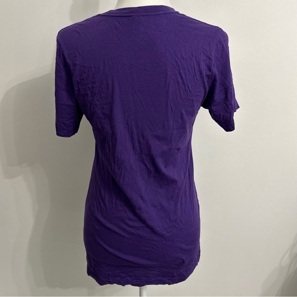 Disney Minnie Mouse Leopard disney castle  Bella Canvas T-Shirt size small - Picture 5 of 9